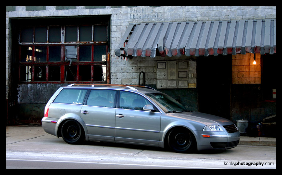 nice and simple Passat Wagons Slammed on stockies I'm not complaining